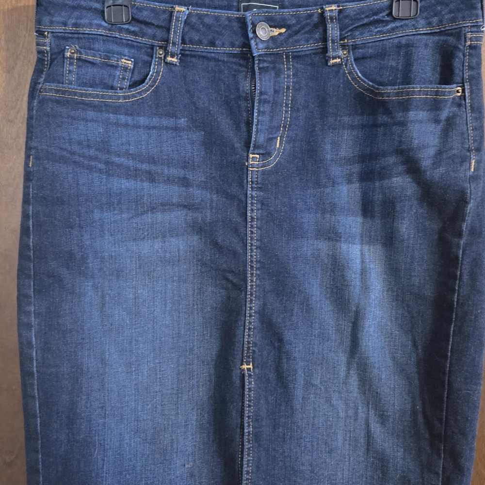 GAP Dark Blue Denim Skirt